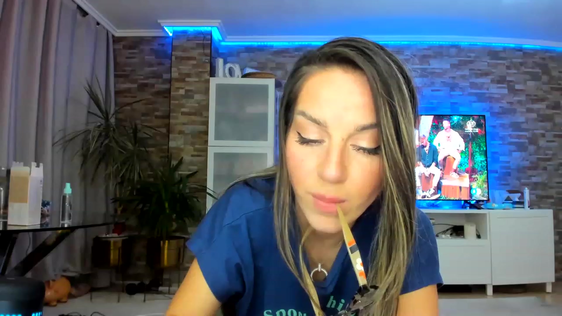 Gallery image thumbnail from AnooKiss's myfreecams stream on, 03/07/2023, 24:39 image 20 of 20