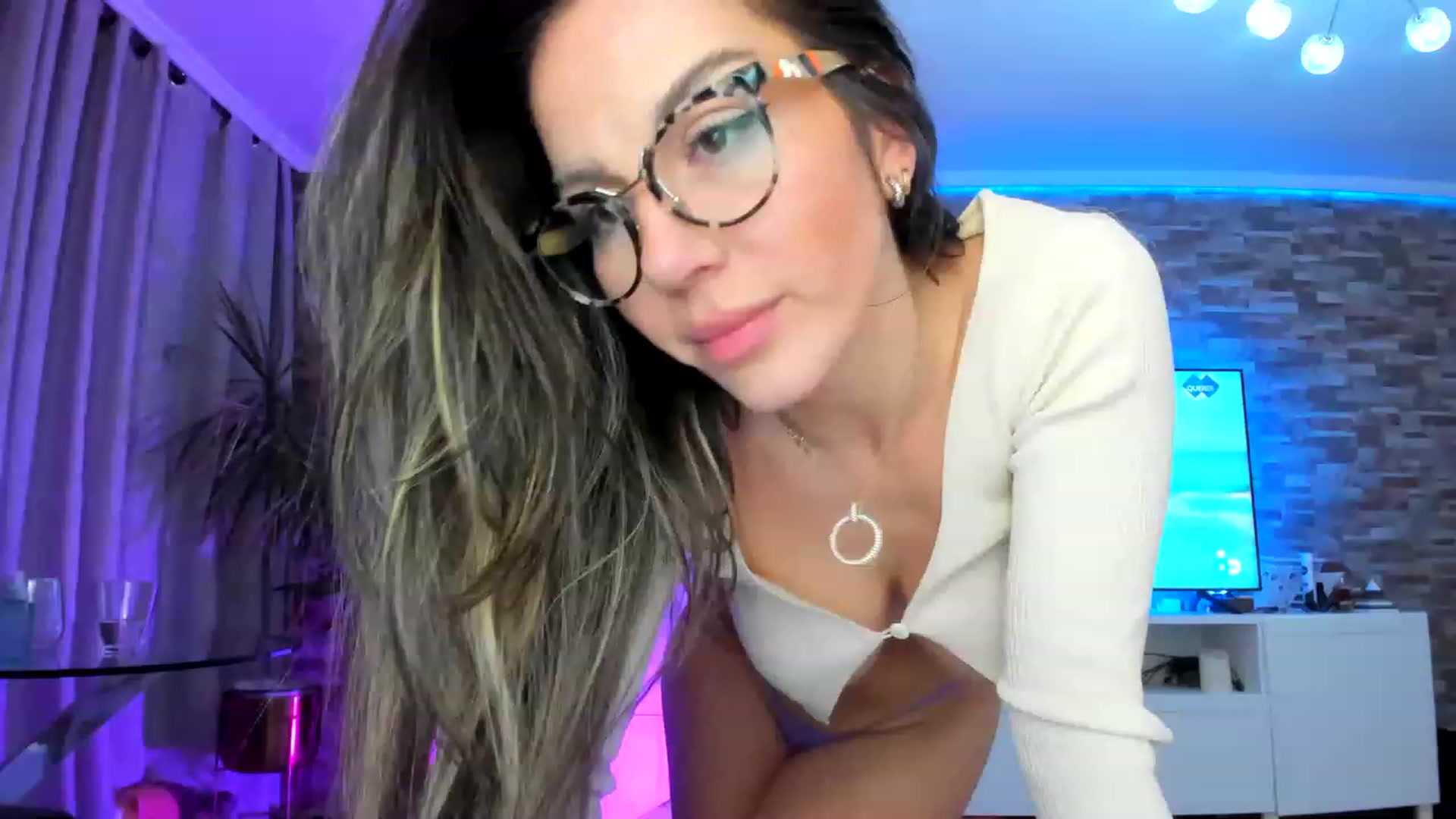 Gallery image thumbnail from AnooKiss's myfreecams stream on, 03/11/2023, 01:44 image 20 of 20