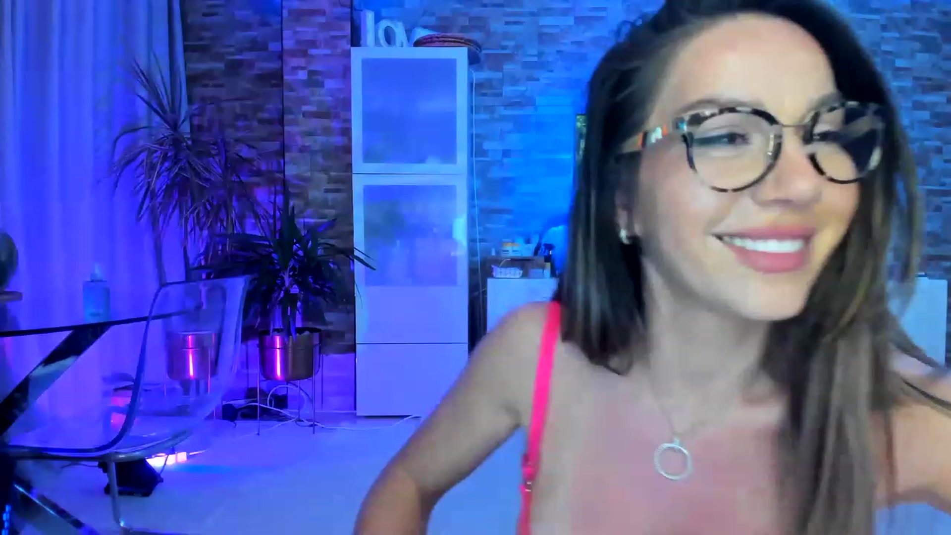 Gallery image thumbnail from AnooKiss's myfreecams stream on, 03/13/2023, 24:03 image 15 of 20