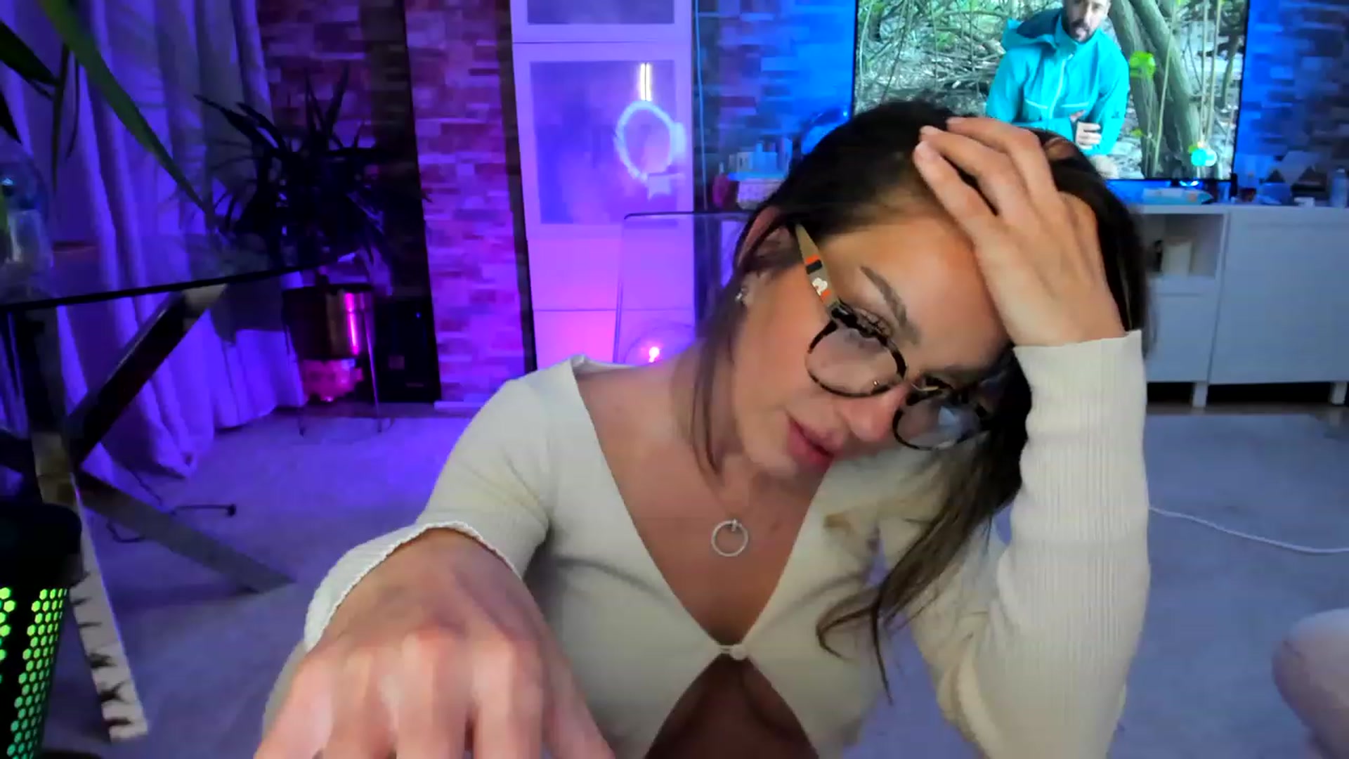 Gallery image thumbnail from AnooKiss's myfreecams stream on, 03/29/2023, 24:49 image 16 of 20