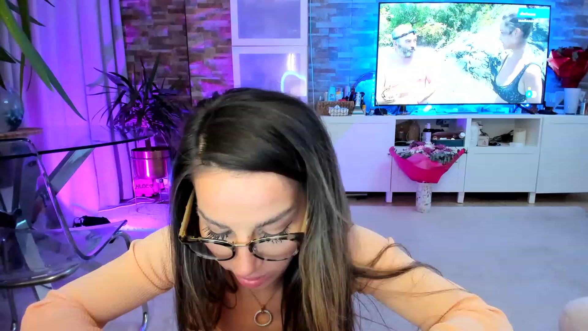 Gallery image thumbnail from AnooKiss's myfreecams stream on, 03/30/2023, 22:32 image 1 of 20