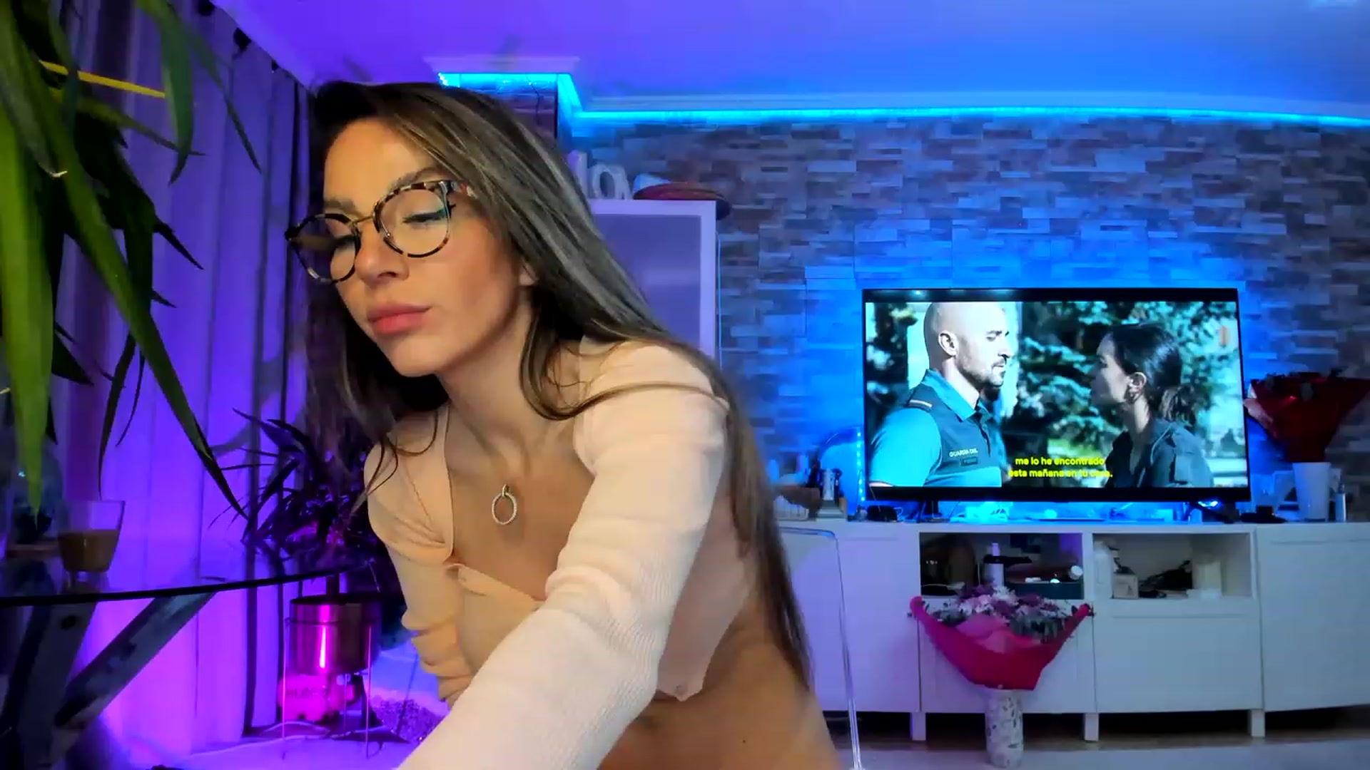 Gallery image thumbnail from AnooKiss's myfreecams stream on, 03/30/2023, 22:32 image 15 of 20