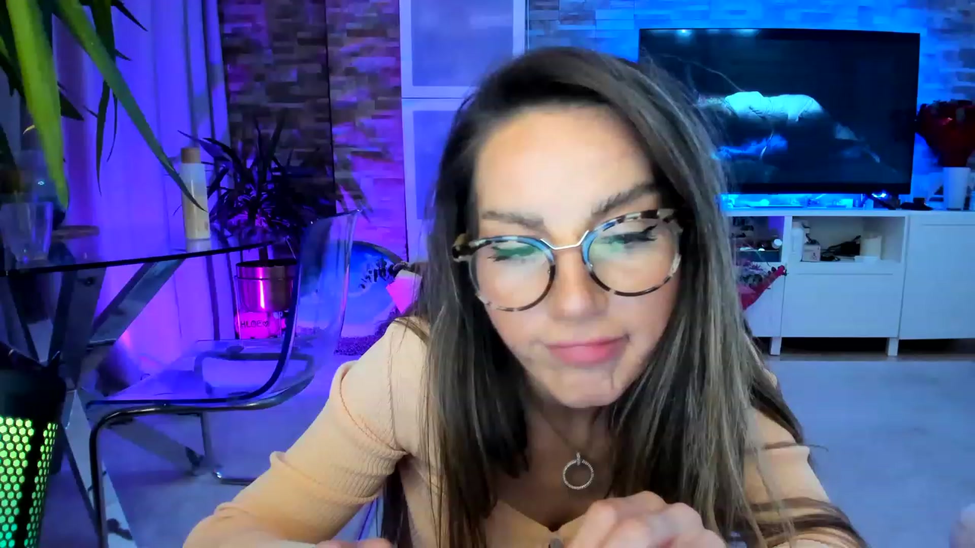 Gallery image thumbnail from AnooKiss's myfreecams stream on, 03/30/2023, 23:17 image 3 of 20