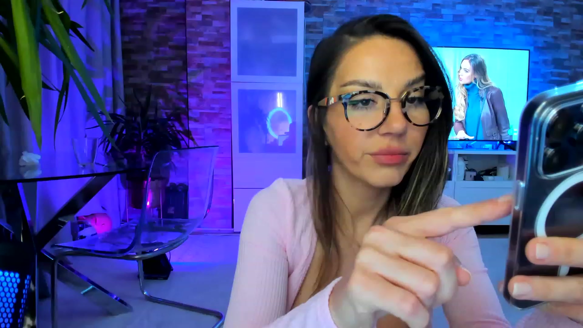 Gallery image thumbnail from AnooKiss's myfreecams stream on, 04/12/2023, 01:05 image 20 of 20
