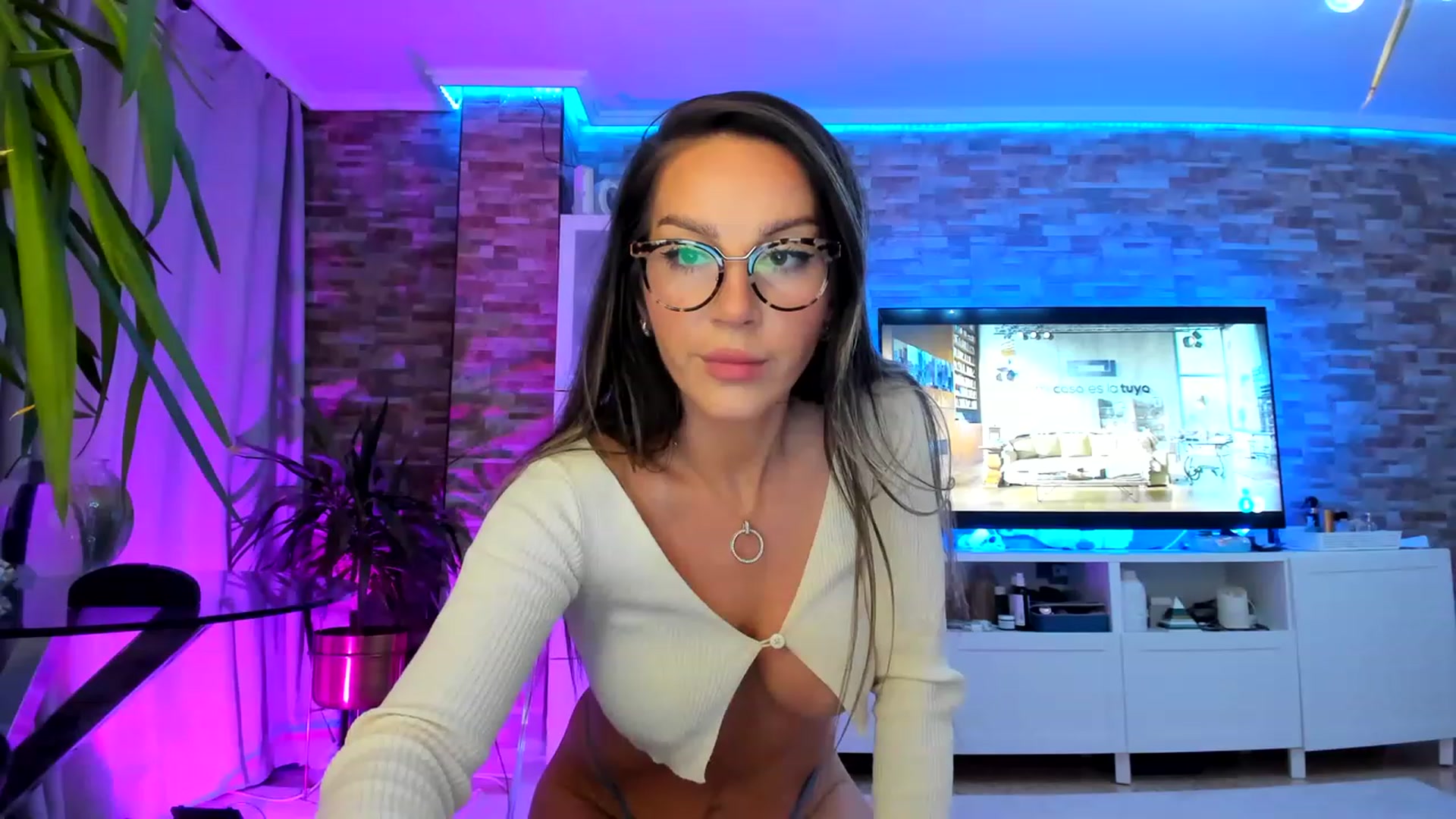 Gallery image thumbnail from AnooKiss's myfreecams stream on, 06/17/2023, 21:57 image 2 of 20