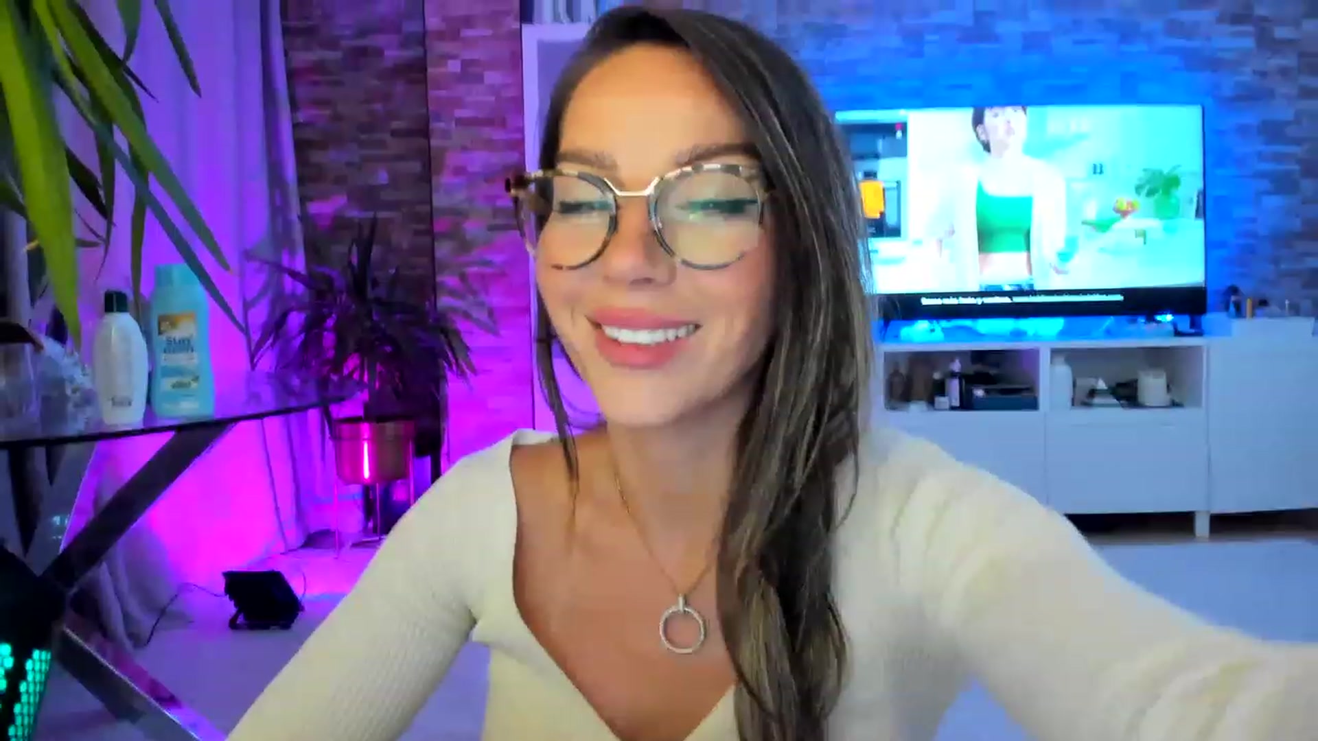 Gallery image thumbnail from AnooKiss's myfreecams stream on, 06/17/2023, 22:36 image 11 of 20