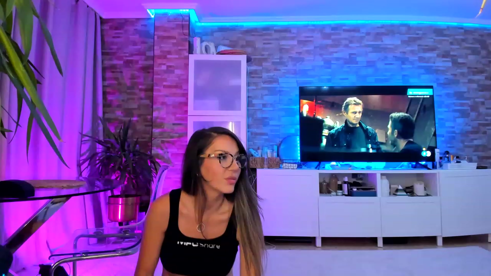 Gallery image thumbnail from AnooKiss's myfreecams stream on, 06/19/2023, 22:09 image 4 of 20