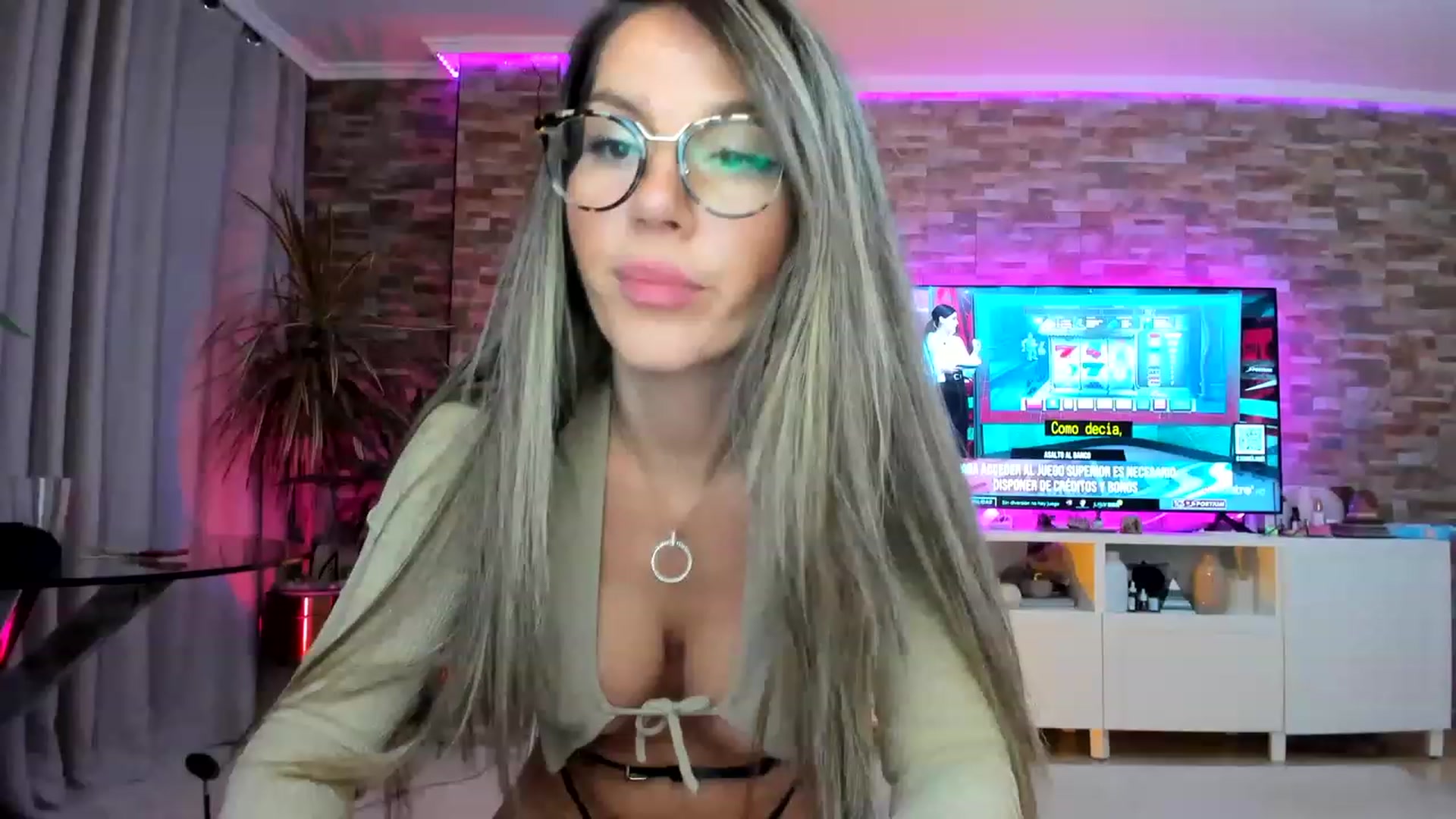 Gallery image thumbnail from Anoook's myfreecams stream on, 11/15/2022, 01:30 image 19 of 20