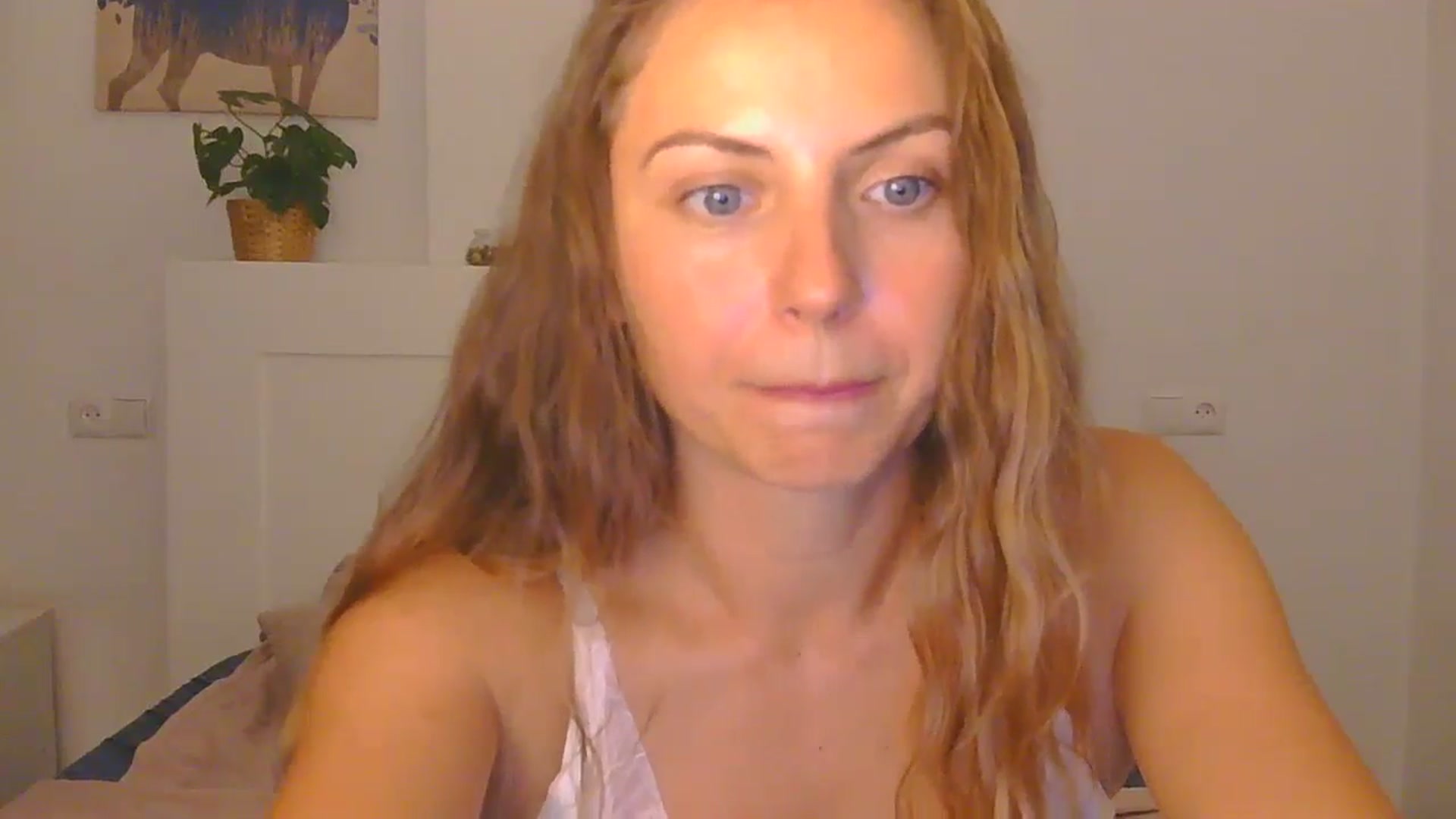 Gallery image thumbnail from AnotherLove4U's myfreecams stream on, 10/15/2024, 09:56 image 8 of 20
