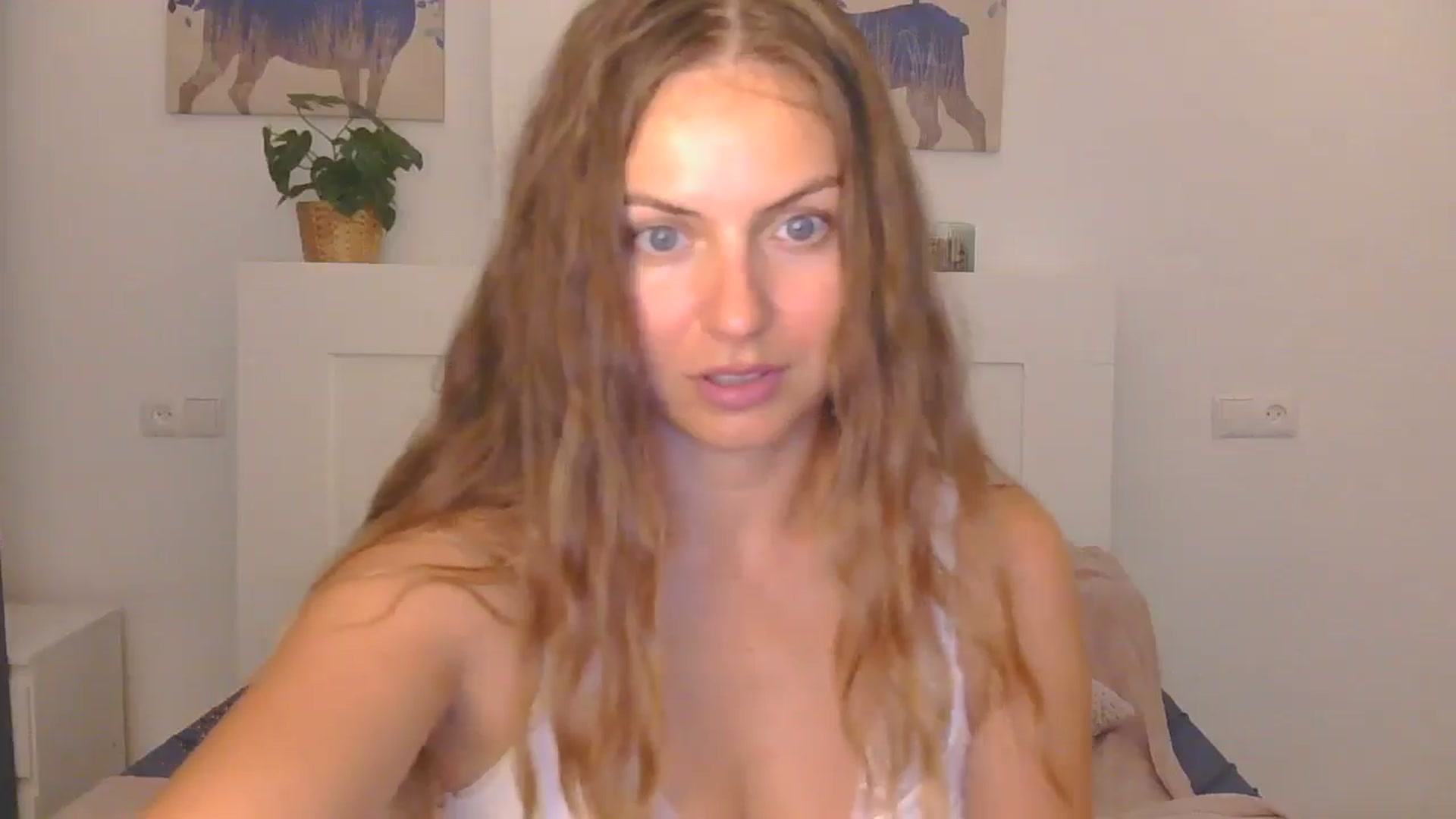 Gallery image thumbnail from AnotherLove4U's myfreecams stream on, 10/15/2024, 09:56 image 16 of 20