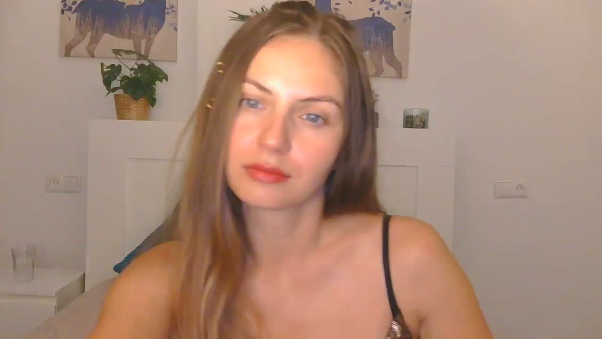 Gallery image thumbnail from AnotherLove4U's myfreecams stream on, 10/16/2024, 09:40 image 4 of 20