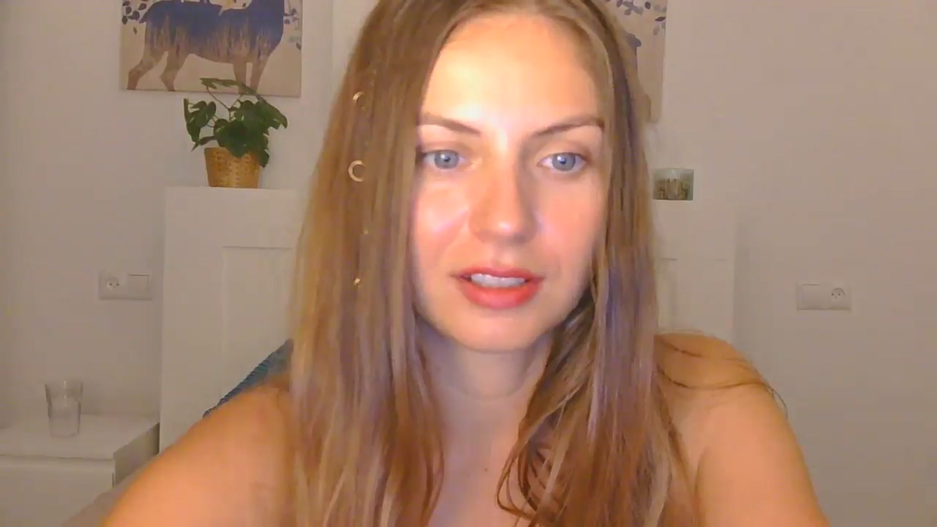 Gallery image thumbnail from AnotherLove4U's myfreecams stream on, 10/16/2024, 09:40 image 11 of 20