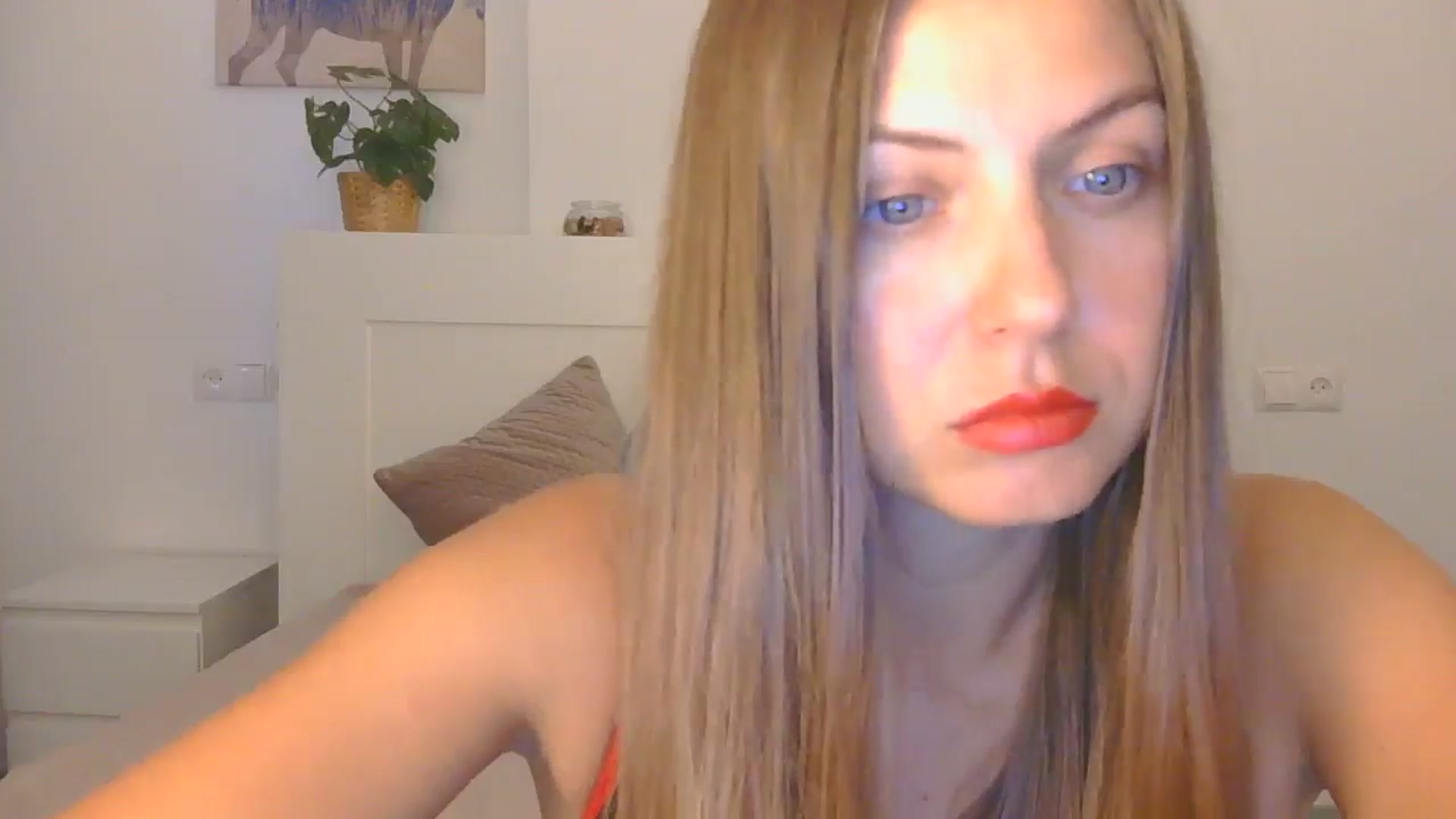 Gallery image thumbnail from AnotherLove4U's myfreecams stream on, 10/21/2024, 08:22 image 13 of 20