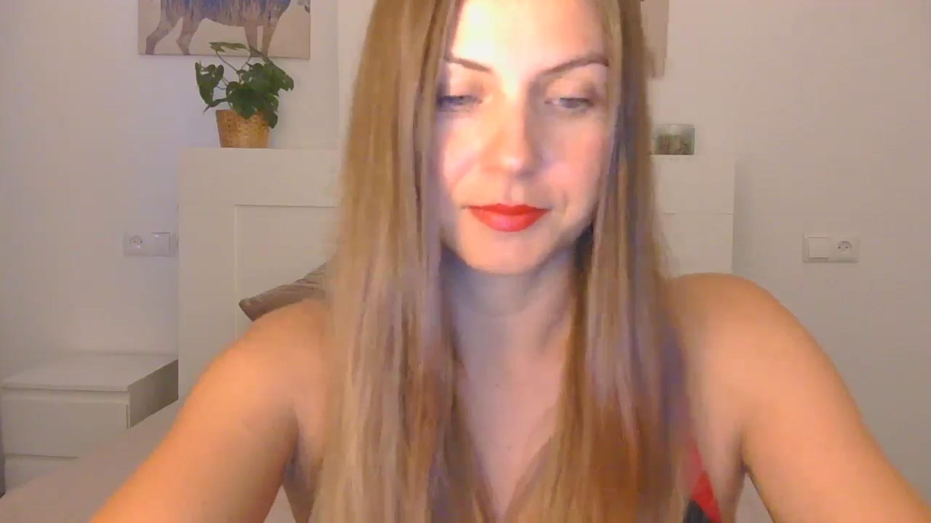 Gallery image thumbnail from AnotherLove4U's myfreecams stream on, 10/21/2024, 08:22 image 14 of 20