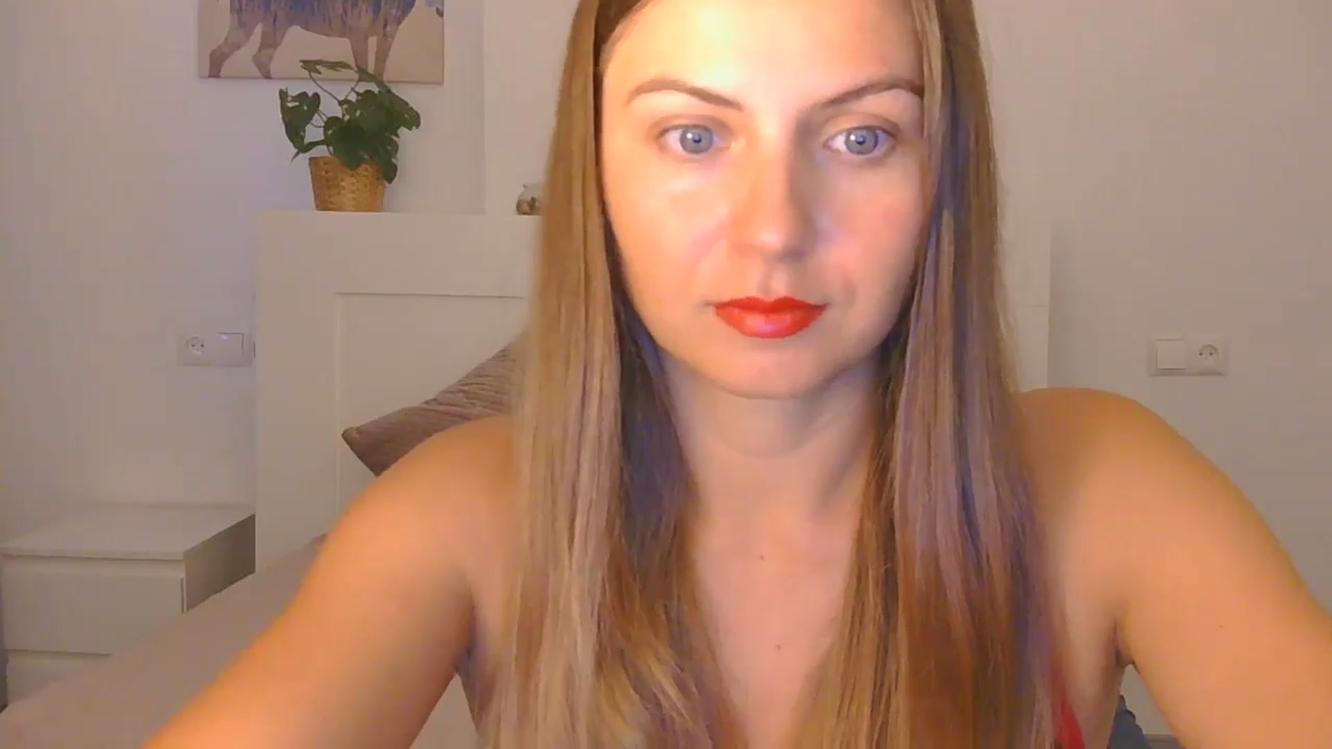 Gallery image thumbnail from AnotherLove4U's myfreecams stream on, 10/21/2024, 08:22 image 5 of 20
