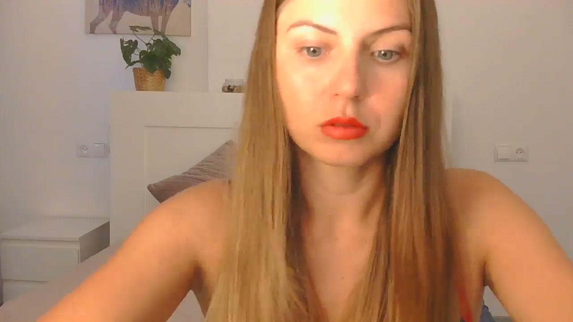 Gallery image thumbnail from AnotherLove4U's myfreecams stream on, 10/21/2024, 08:22 image 7 of 20