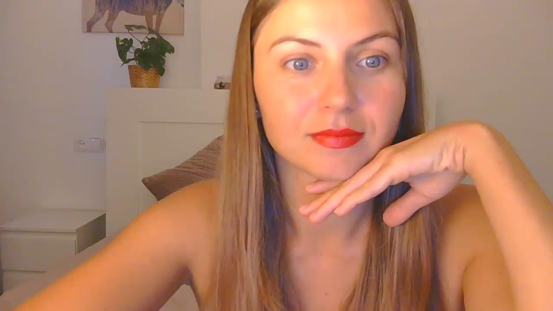 Gallery image thumbnail from AnotherLove4U's myfreecams stream on, 10/21/2024, 08:22 image 1 of 20