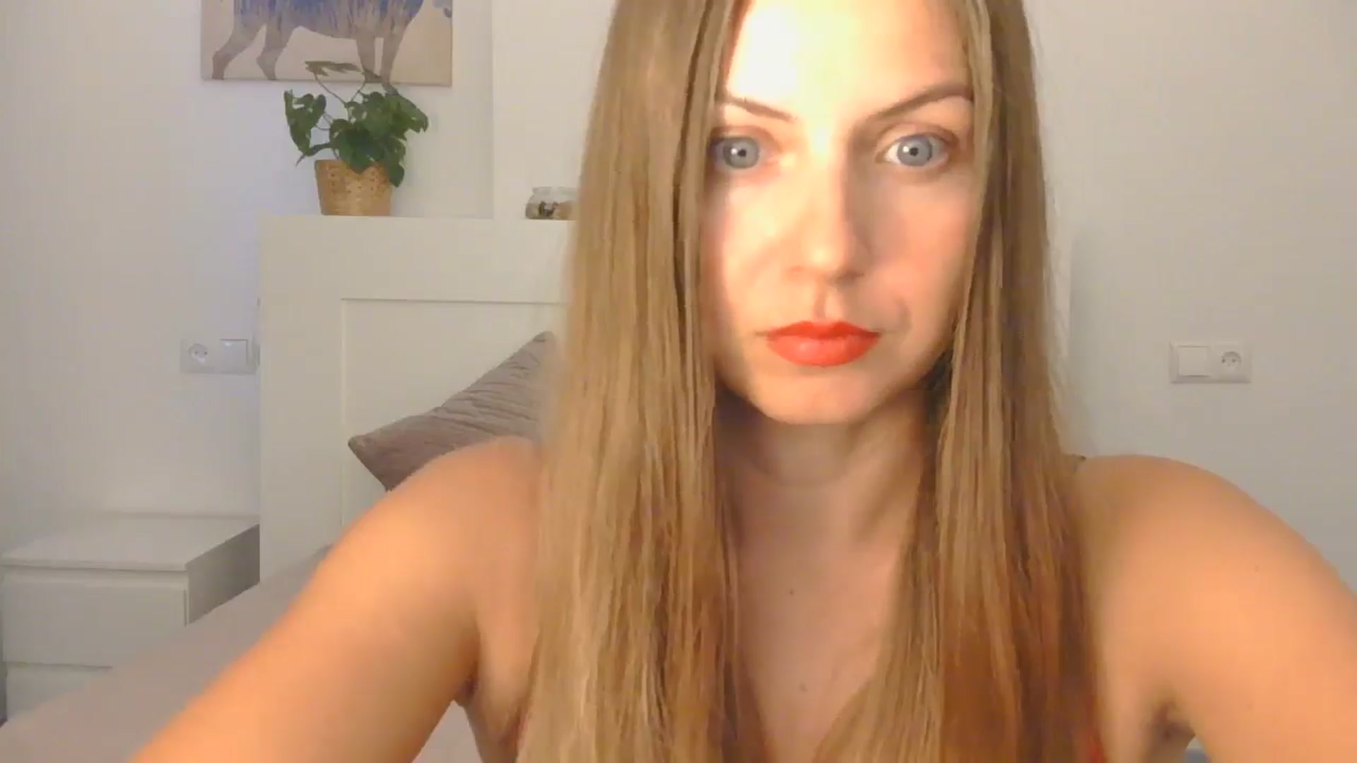 Gallery image thumbnail from AnotherLove4U's myfreecams stream on, 10/21/2024, 08:22 image 17 of 20