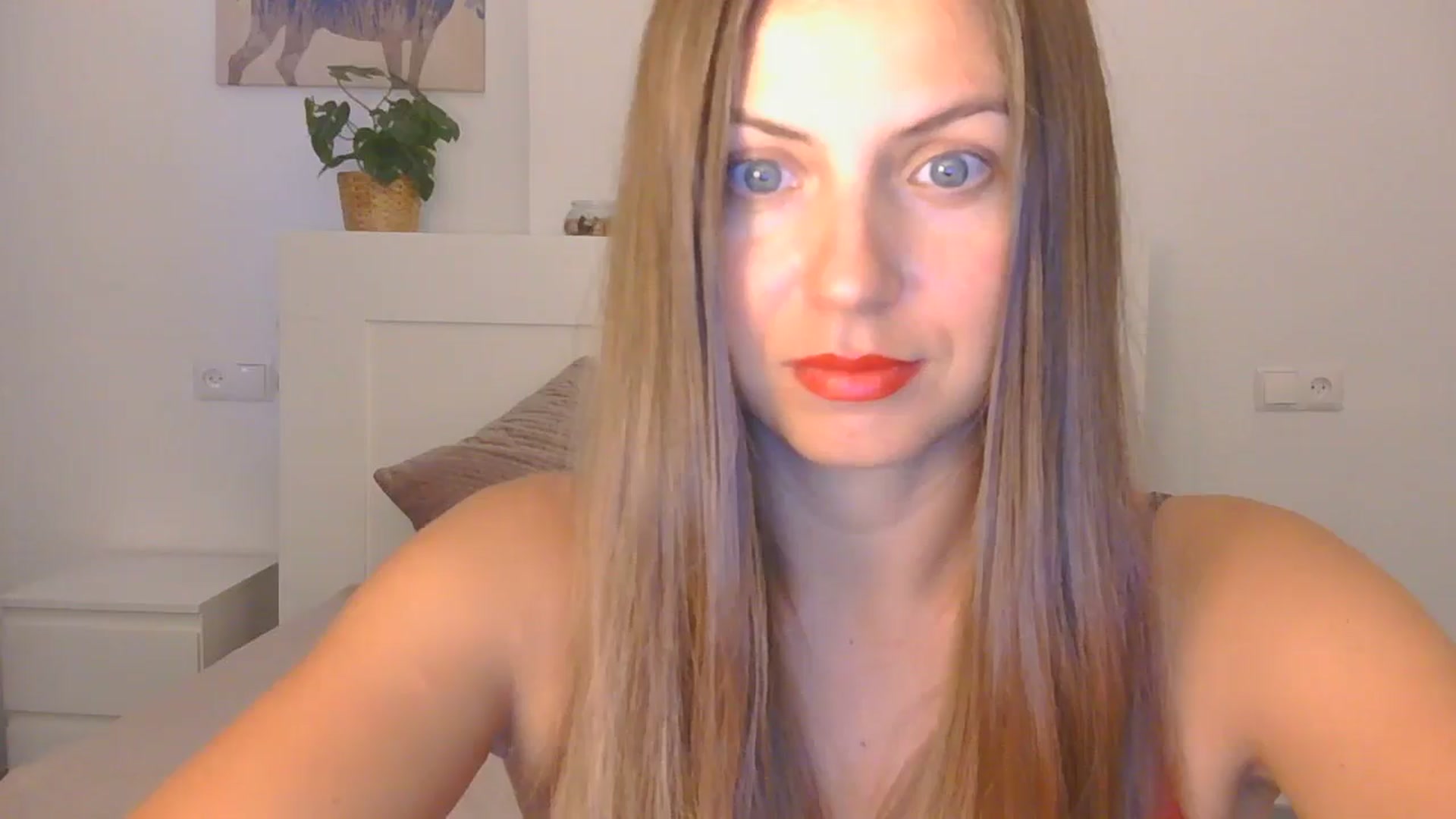 Gallery image thumbnail from AnotherLove4U's myfreecams stream on, 10/21/2024, 08:22 image 18 of 20