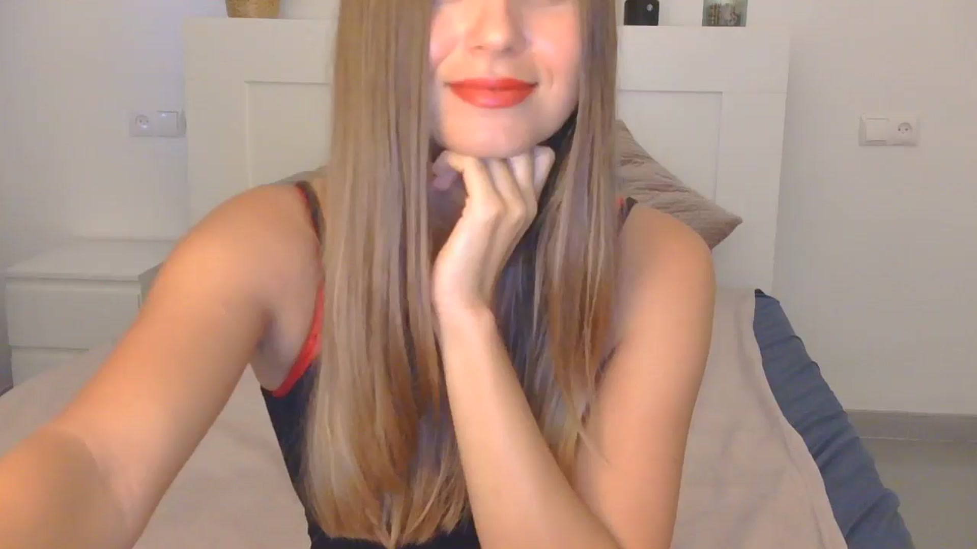 Gallery image thumbnail from AnotherLove4U's myfreecams stream on, 10/21/2024, 09:29 image 16 of 20