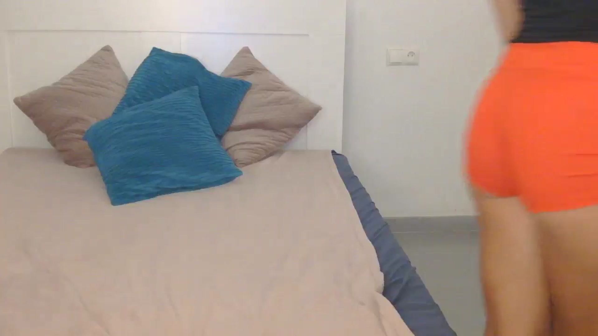 Gallery image thumbnail from AnotherLove4U's myfreecams stream on, 10/21/2024, 09:29 image 9 of 20