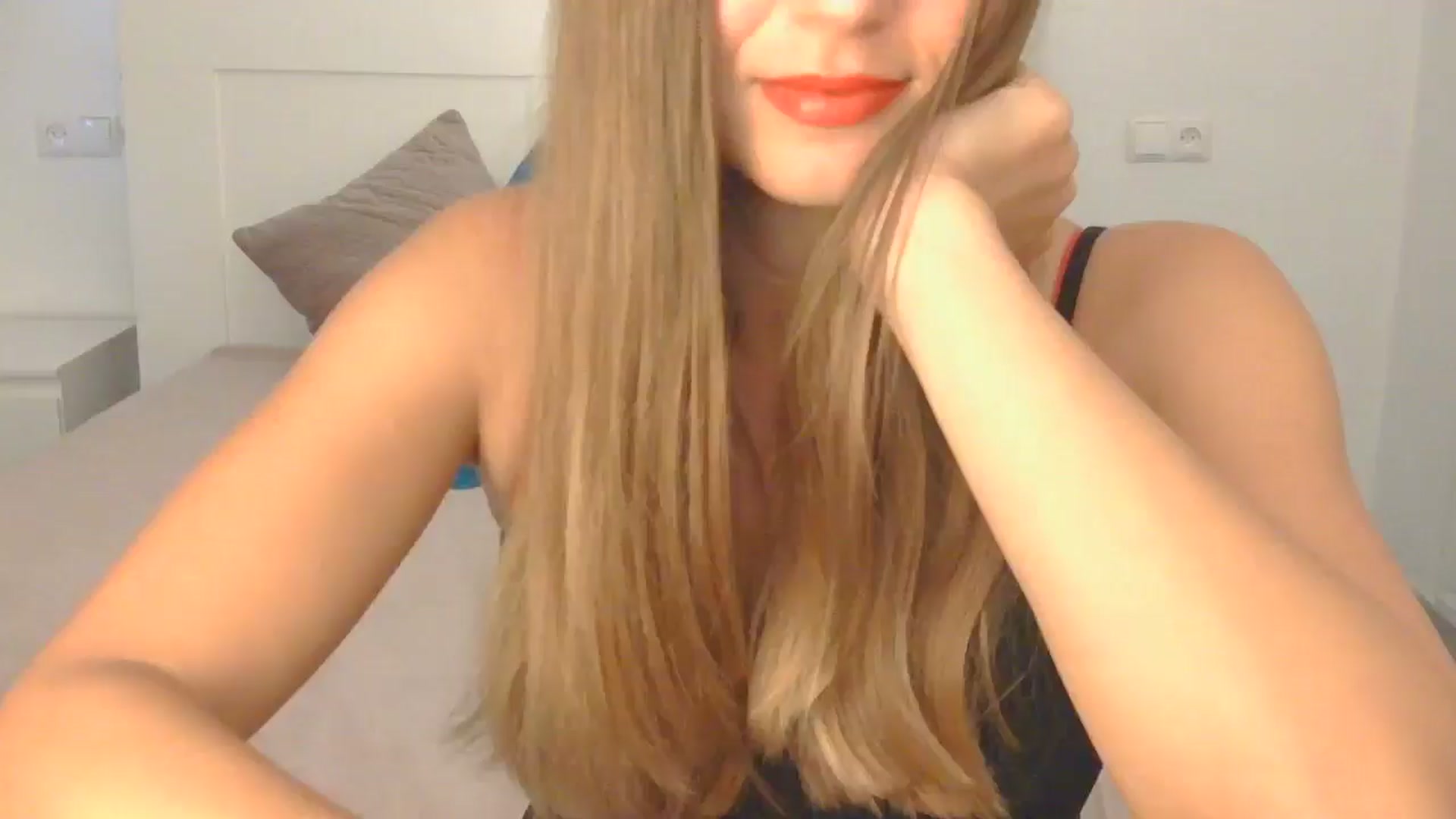 Gallery image thumbnail from AnotherLove4U's myfreecams stream on, 10/21/2024, 09:29 image 7 of 20