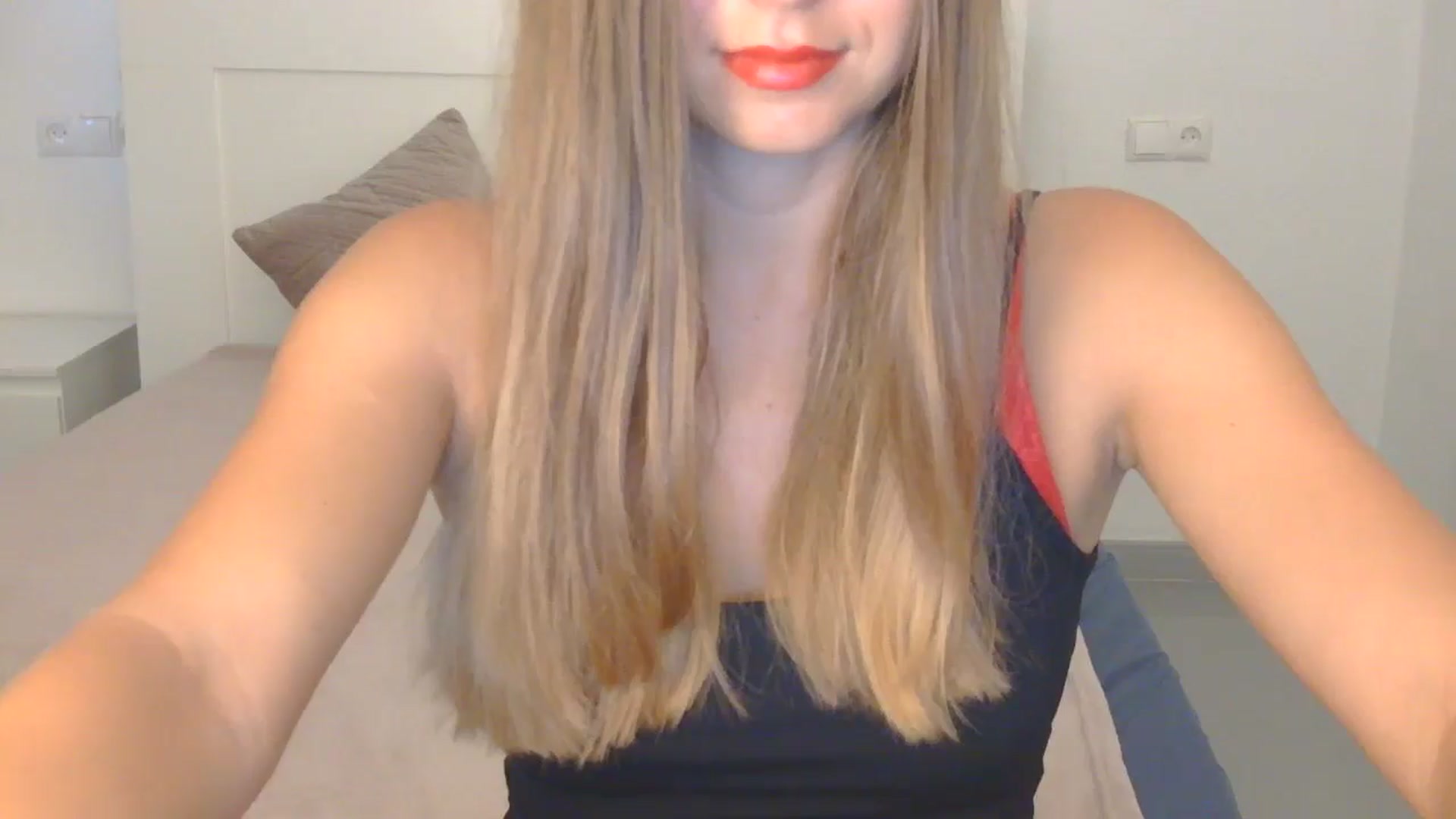 Gallery image thumbnail from AnotherLove4U's myfreecams stream on, 10/21/2024, 09:29 image 6 of 20