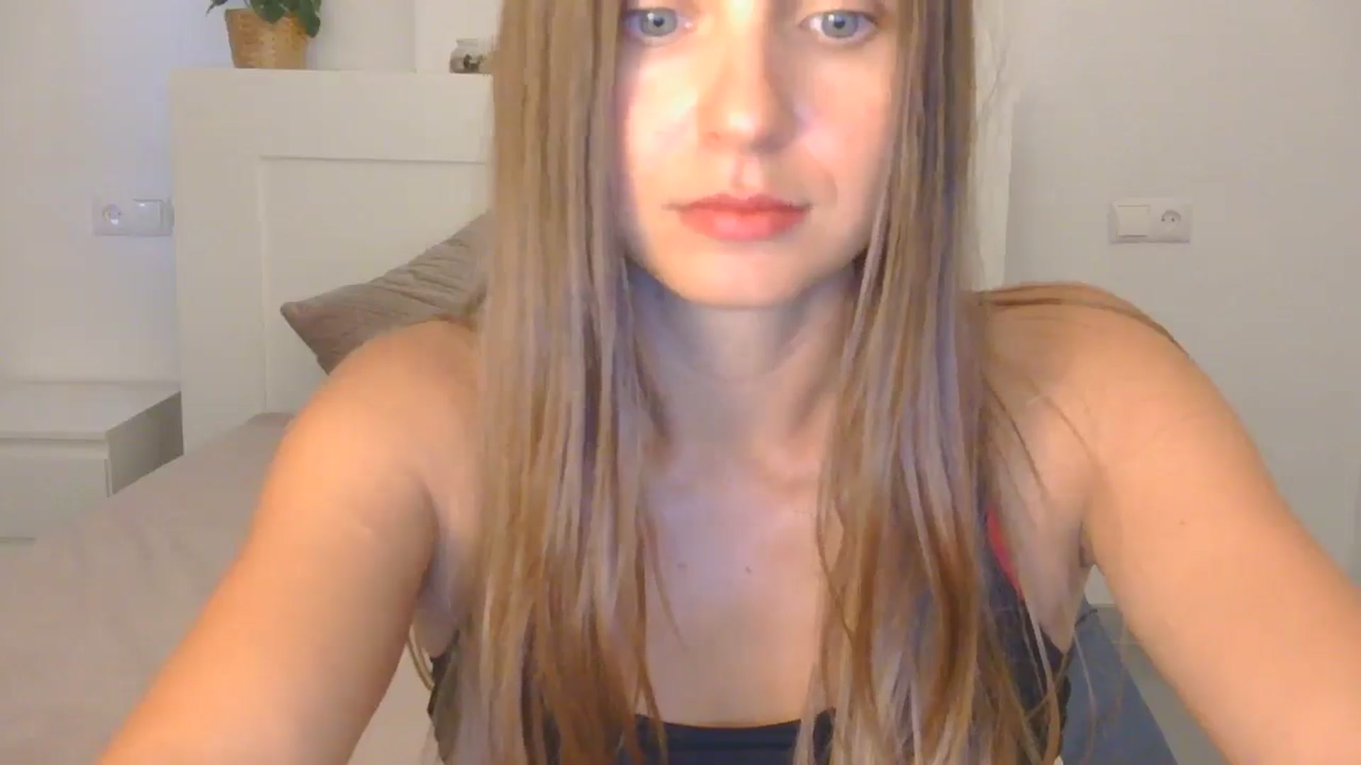 Gallery image thumbnail from AnotherLove4U's myfreecams stream on, 10/21/2024, 11:25 image 20 of 20
