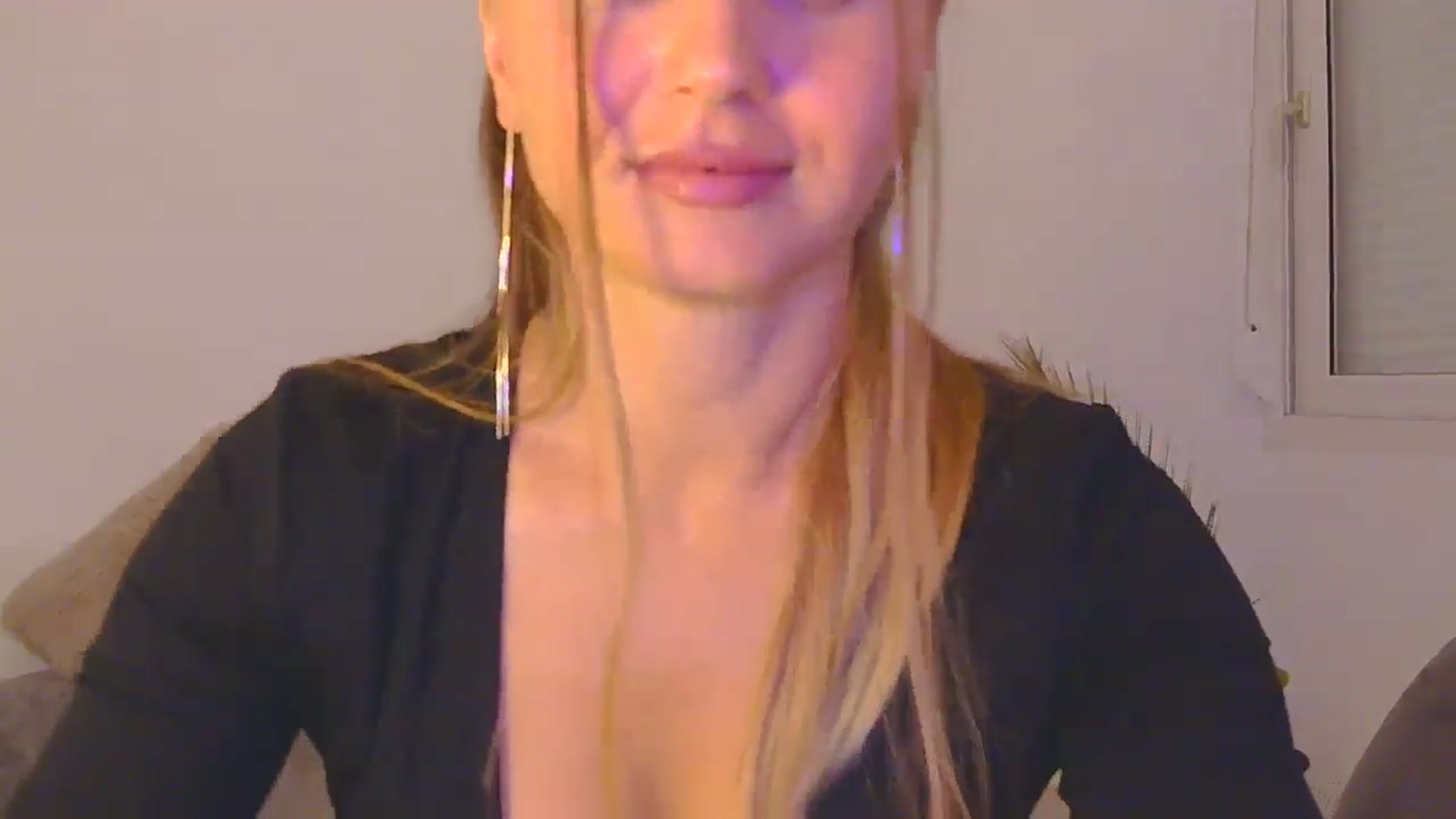 Gallery image thumbnail from AnotherLove4U's myfreecams stream on, 11/04/2024, 10:47 image 19 of 20