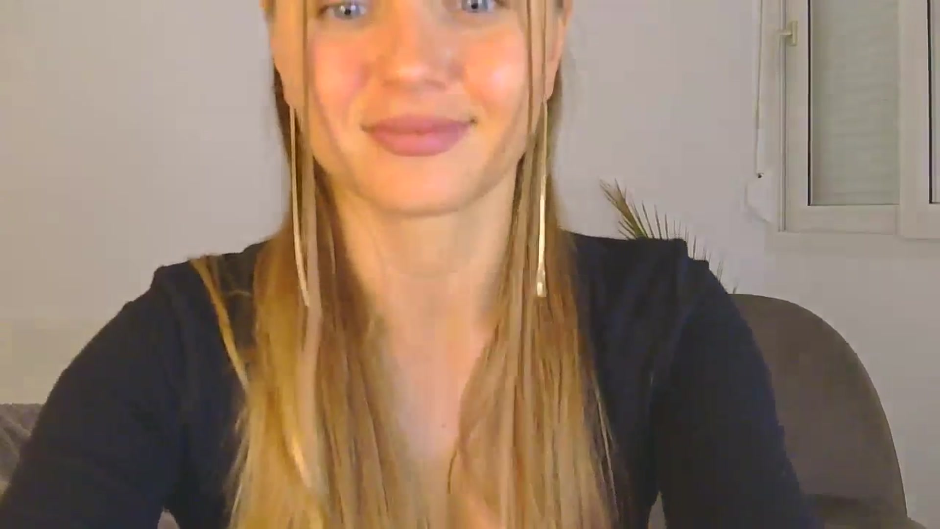 Gallery image thumbnail from AnotherLove4U's myfreecams stream on, 11/04/2024, 13:04 image 9 of 20
