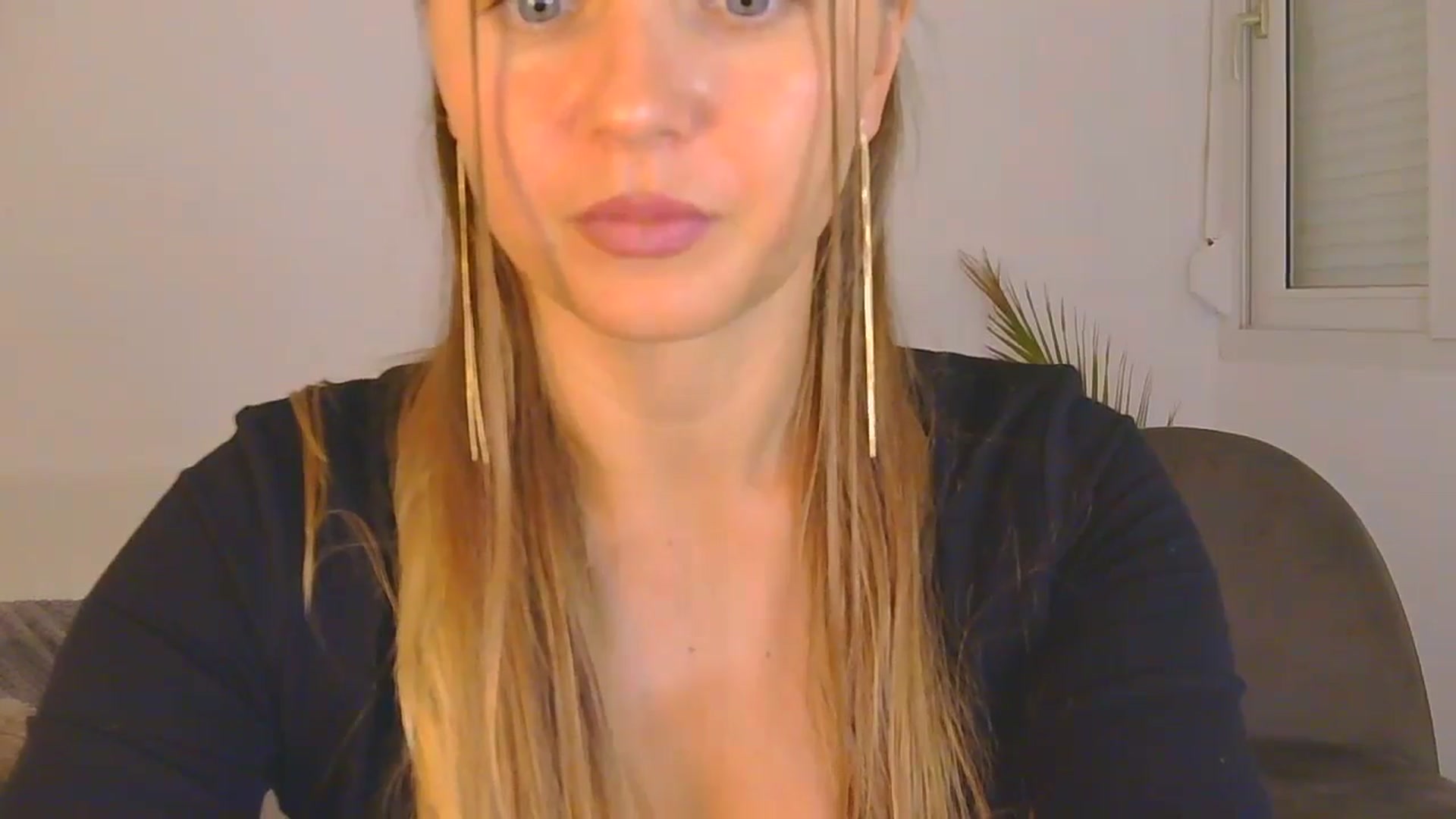Gallery image thumbnail from AnotherLove4U's myfreecams stream on, 11/04/2024, 13:04 image 11 of 20