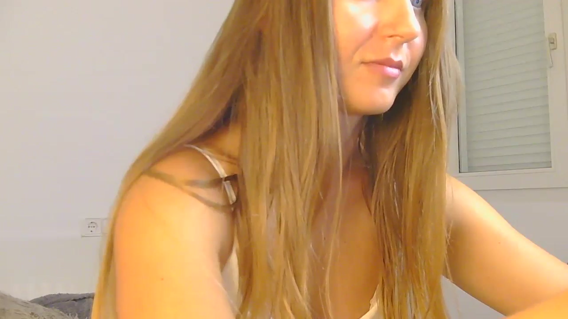Gallery image thumbnail from AnotherLove4U's myfreecams stream on, 11/07/2024, 11:54 image 3 of 20