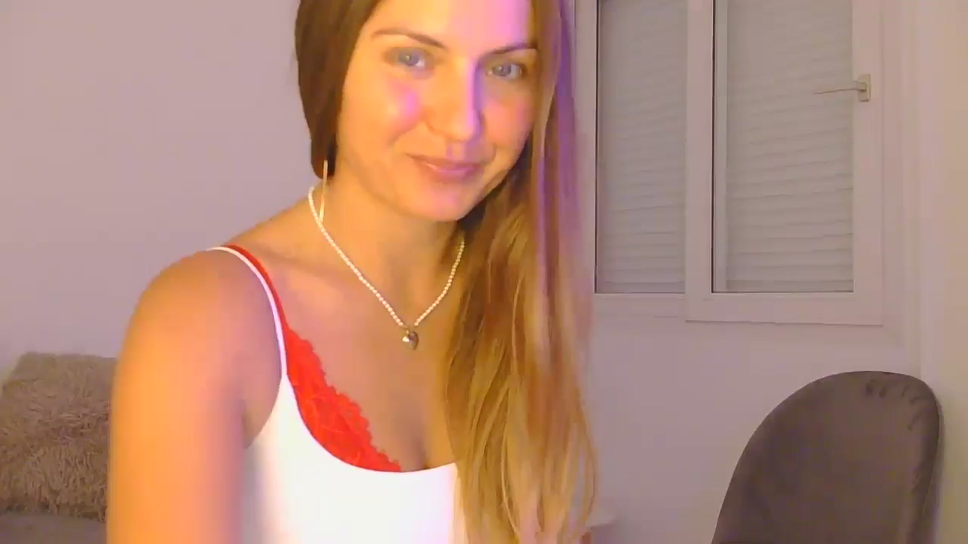 Gallery image thumbnail from AnotherLove4U's myfreecams stream on, 11/11/2024, 10:49 image 14 of 20