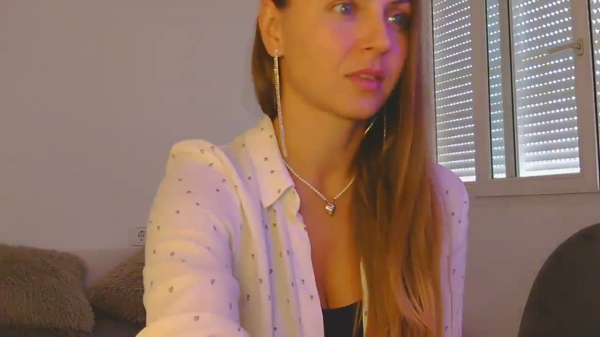 Gallery image thumbnail from AnotherLove4U's myfreecams stream on, 11/12/2024, 09:57 image 15 of 20