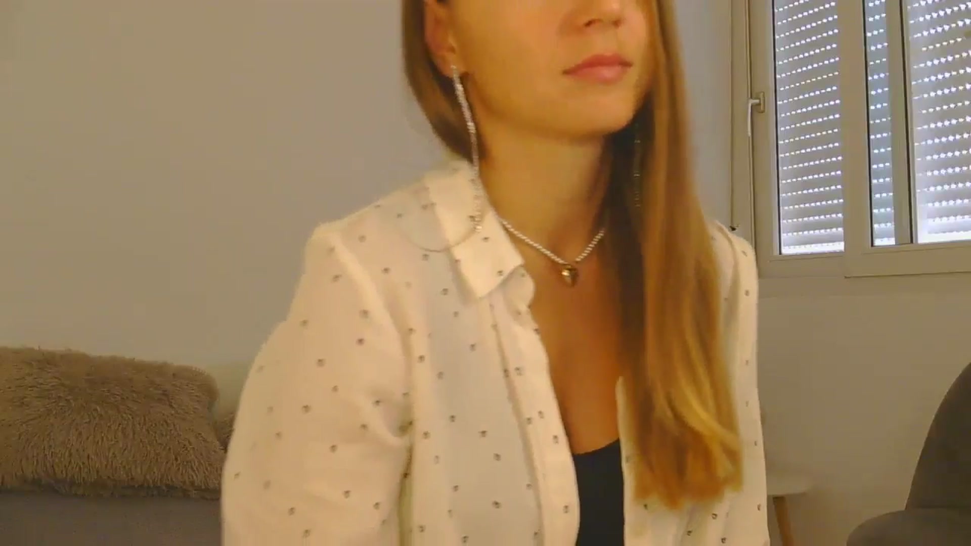Gallery image thumbnail from AnotherLove4U's myfreecams stream on, 11/12/2024, 09:57 image 5 of 20