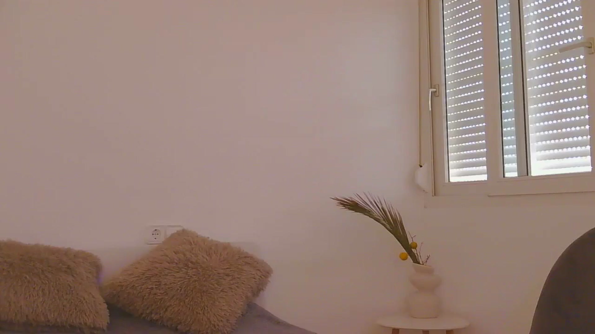 Gallery image thumbnail from AnotherLove4U's myfreecams stream on, 11/12/2024, 09:57 image 13 of 20