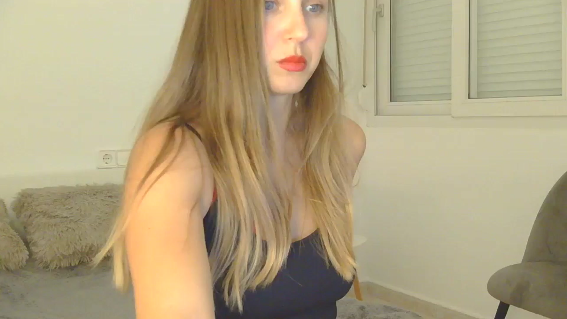 Gallery image thumbnail from AnotherLove4U's myfreecams stream on, 11/26/2024, 11:38 image 11 of 20