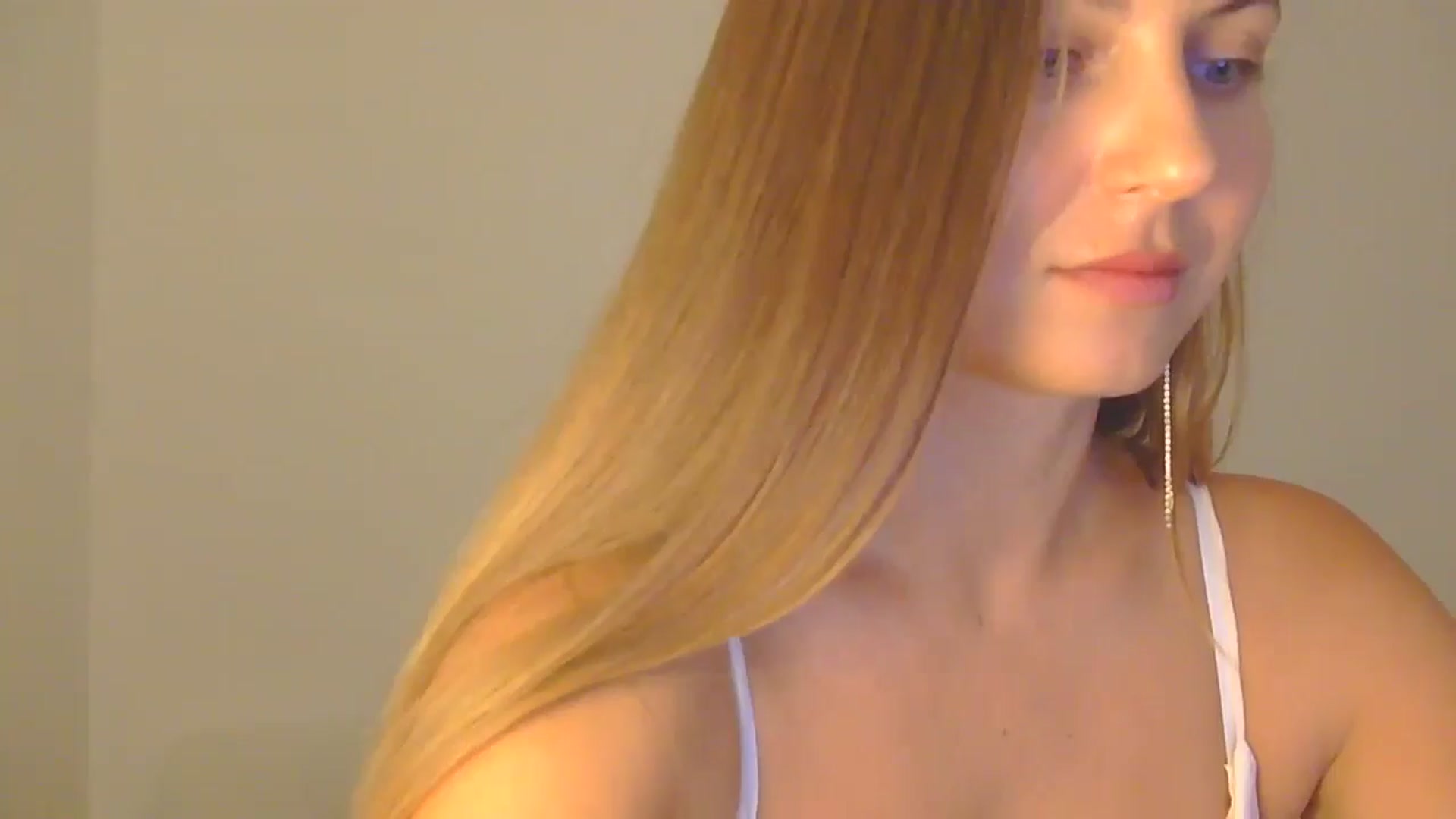 Gallery image thumbnail from AnotherLove4U's myfreecams stream on, 12/02/2024, 12:30 image 10 of 20