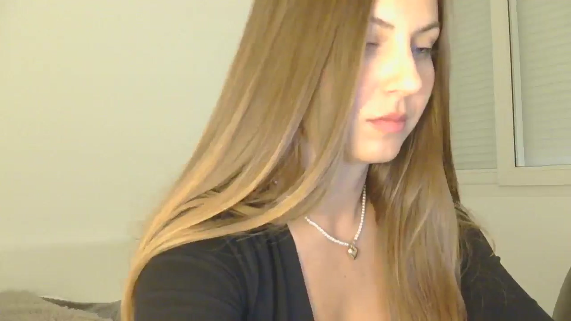 Gallery image thumbnail from AnotherLove4U's myfreecams stream on, 12/09/2024, 12:08 image 8 of 20