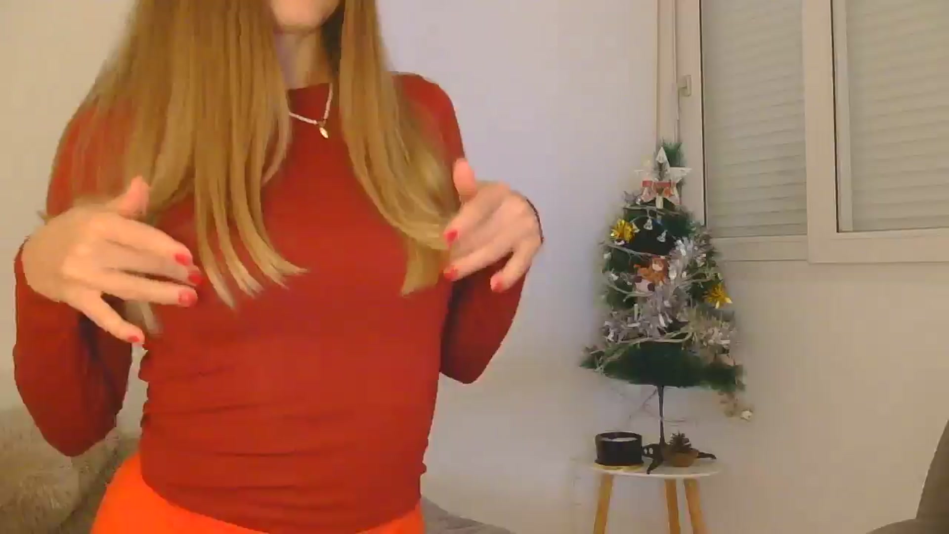 Gallery image thumbnail from AnotherLove4U's myfreecams stream on, 12/16/2024, 12:01 image 17 of 20