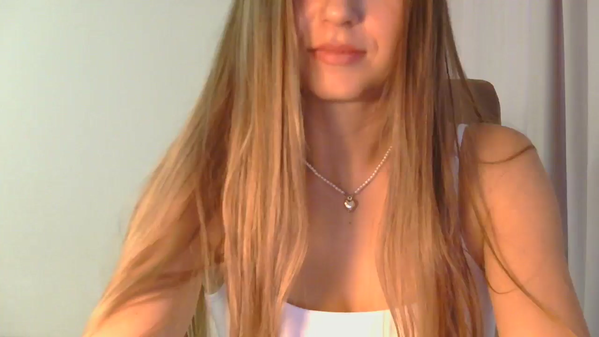 Gallery image thumbnail from AnotherLove4U's myfreecams stream on, 07/01/2025, 17:58 image 11 of 20