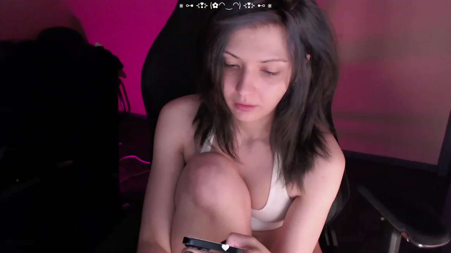 Gallery image thumbnail from AntiAlt46e's myfreecams stream on, 03/05/2023, 06:10 image 1 of 20