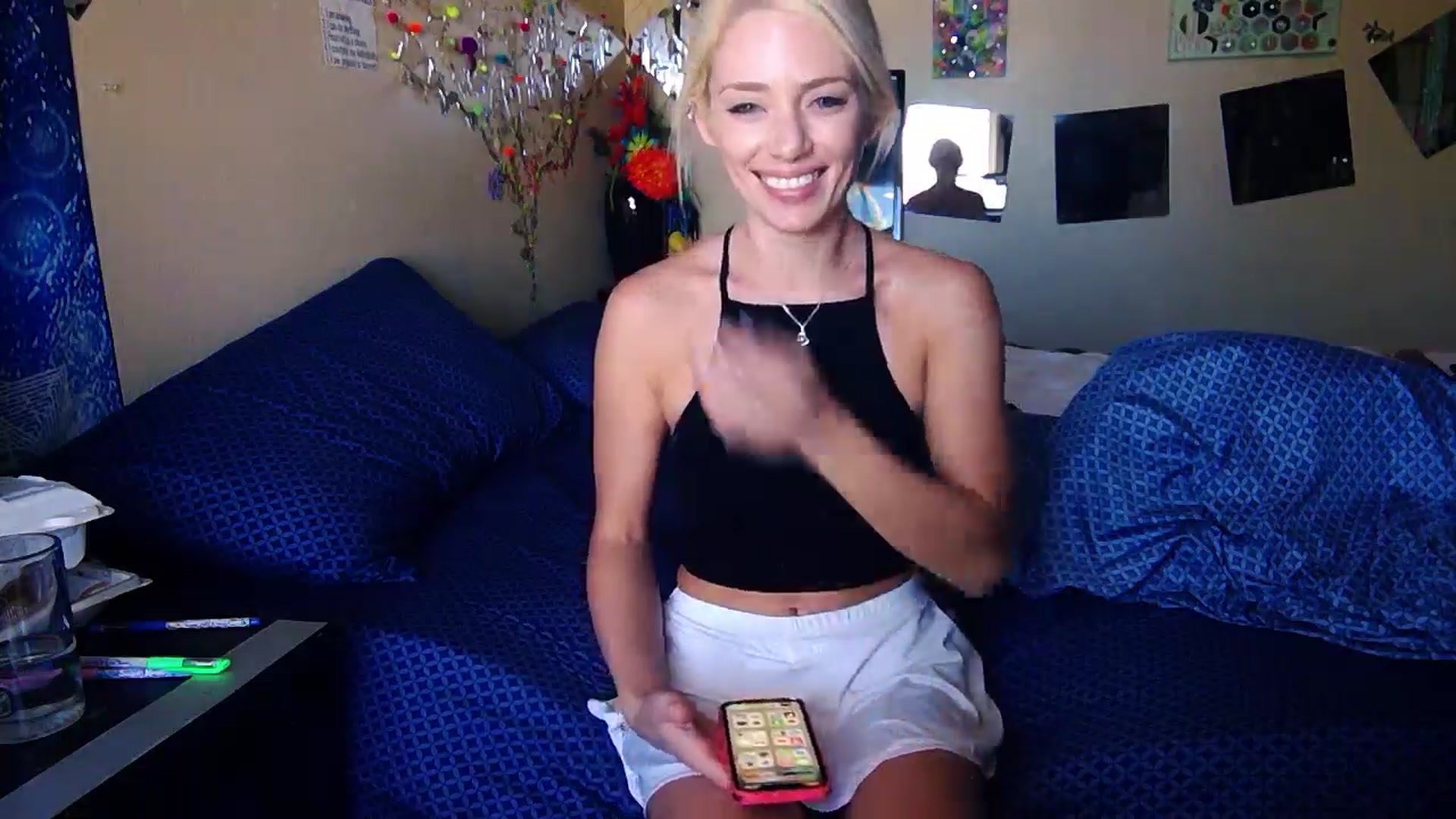 Gallery image thumbnail from AntiAntiAva's myfreecams stream on, 04/13/2024, 17:48 image 20 of 20