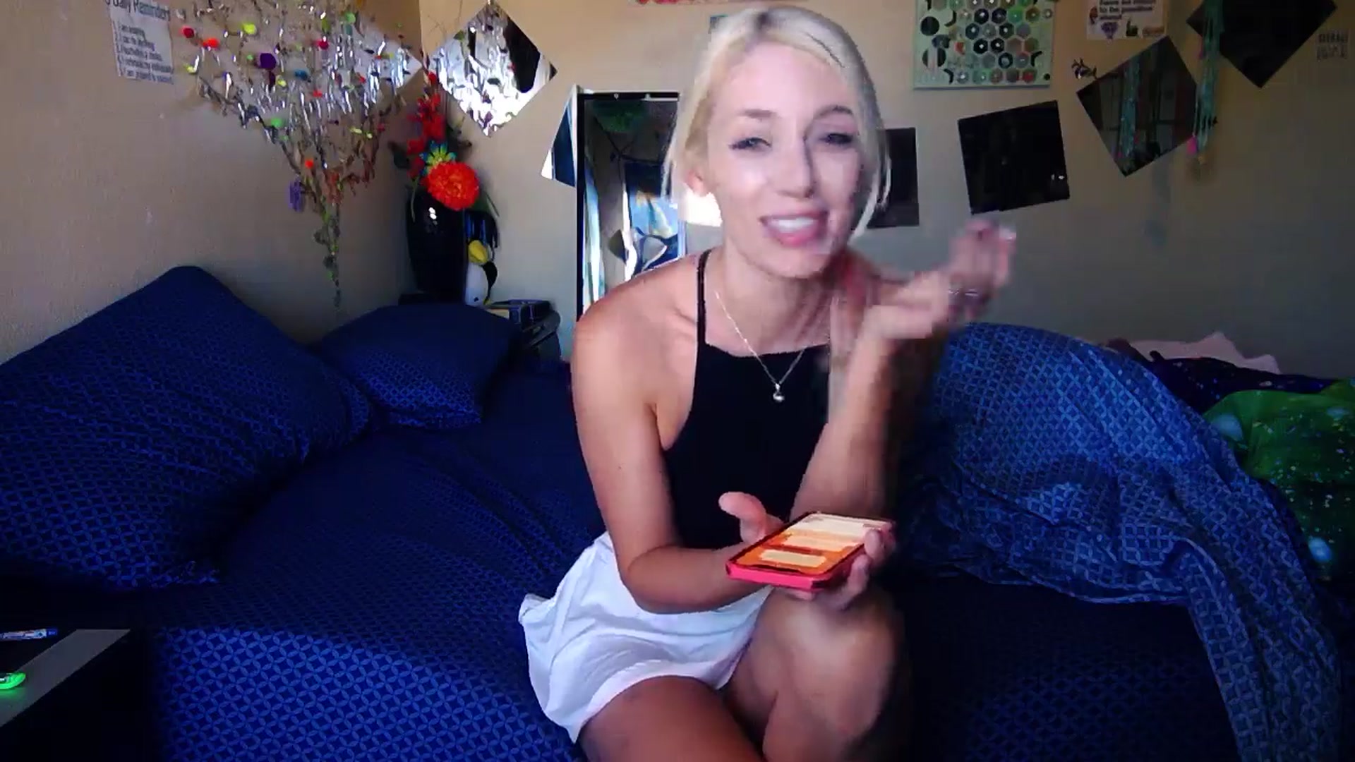 Gallery image thumbnail from AntiAntiAva's myfreecams stream on, 04/13/2024, 17:48 image 10 of 20