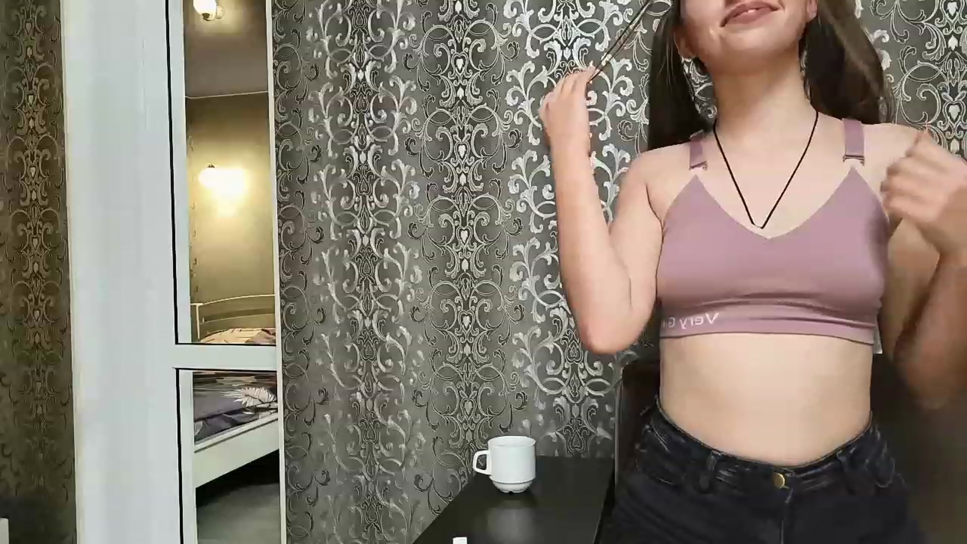 Gallery image thumbnail from AntiLiar's myfreecams stream on, 11/20/2022, 24:13 image 19 of 20