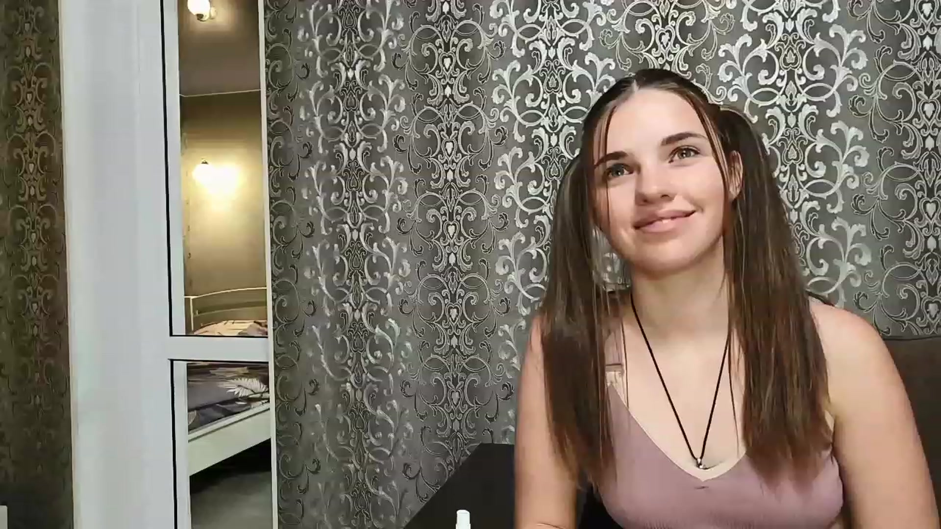 Gallery image thumbnail from AntiLiar's myfreecams stream on, 11/20/2022, 24:13 image 5 of 20