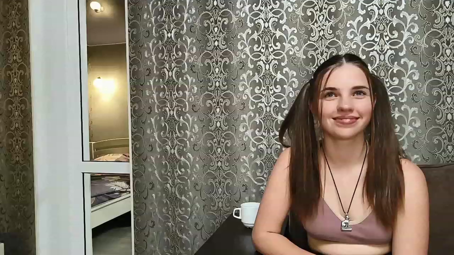 Gallery image thumbnail from AntiLiar's myfreecams stream on, 11/20/2022, 01:25 image 1 of 20