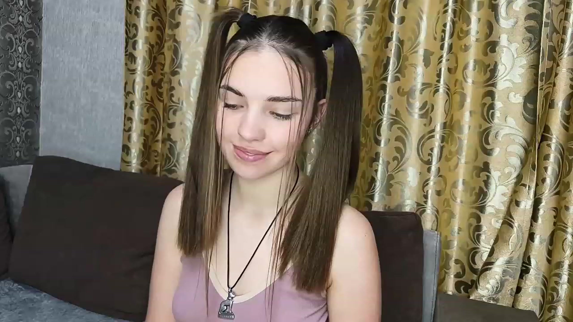 Gallery image thumbnail from AntiLiar's myfreecams stream on, 11/24/2022, 21:39 image 10 of 20
