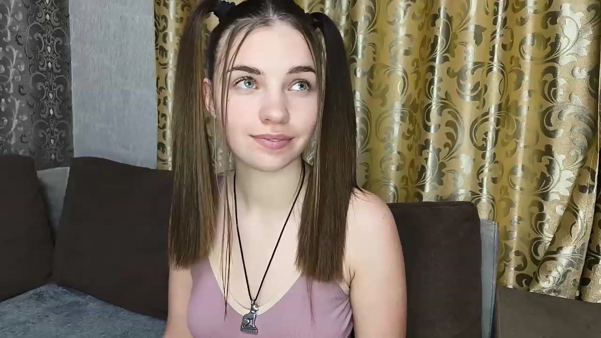 Gallery image thumbnail from AntiLiar's myfreecams stream on, 11/24/2022, 21:39 image 3 of 20