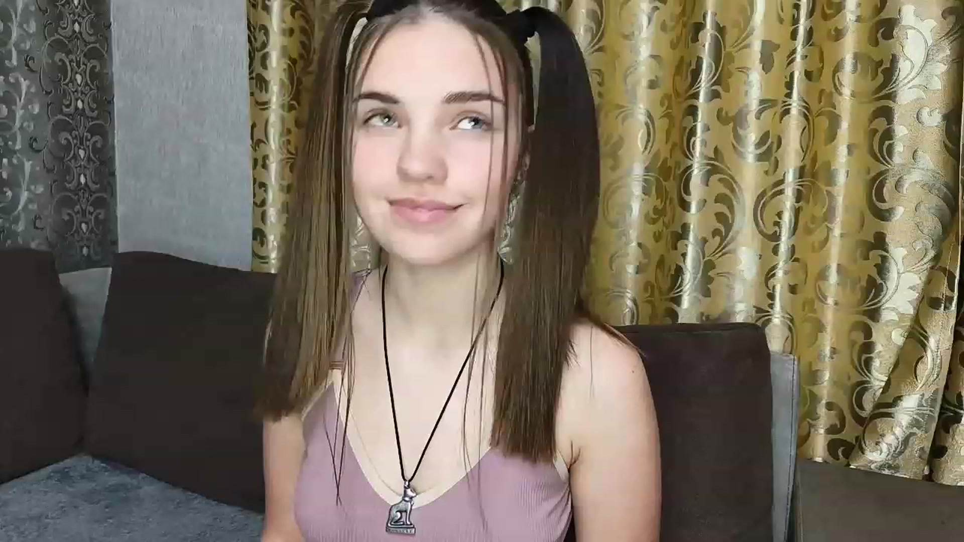 Gallery image thumbnail from AntiLiar's myfreecams stream on, 11/24/2022, 21:39 image 2 of 20